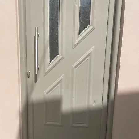 Paradise With Parking, Wifi, - Walking Distance To The Διαμέρισμα